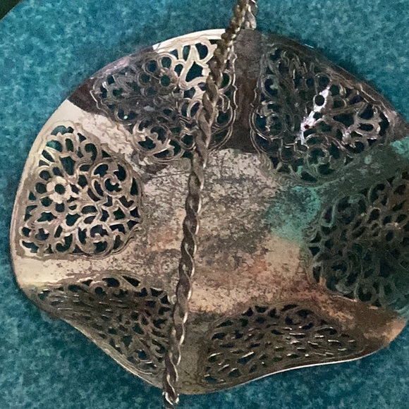 βοΈ Exquisite Silver FLORAL Quadruple PLATED FOOTED BRIDAL BASKET - Picture 13 of 16